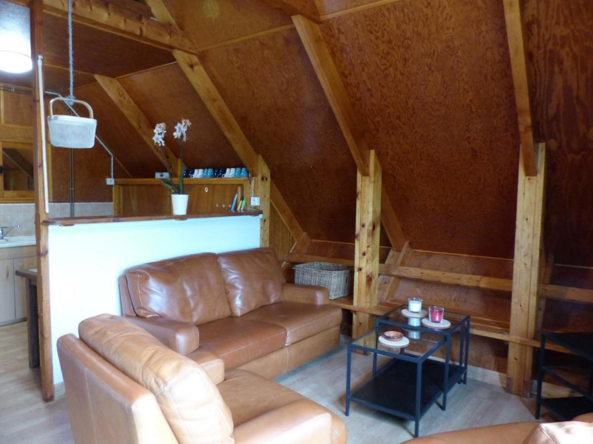 Chalet Familial Pres De Vichy, Terrasse, Animaux Acceptes - Fr-1-489-274 Le Vernet  Exteriér fotografie
